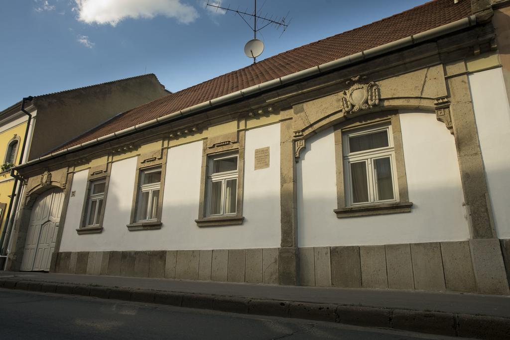 Plitzner Belvarosi Apartmanhaz